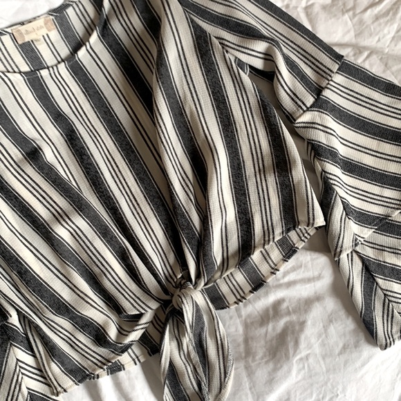 Striped bell sleeve top! - Picture 3 of 4